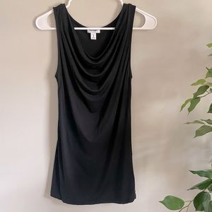 2 / 12! ✨✨Old Navy sleeveless top